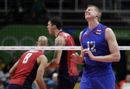 Идут за кораблем: Международная федерация волейбола продлила отстранение России и Беларуси