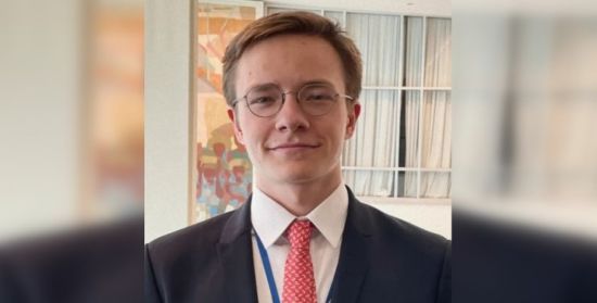 Исследует проблемы разоружения: сын российского конструктора боеприпасов 