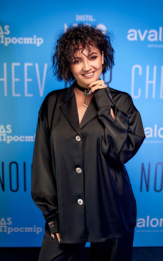 Оля Цибульська показалася з рудим волоссям і шокувала кардинально новим образом