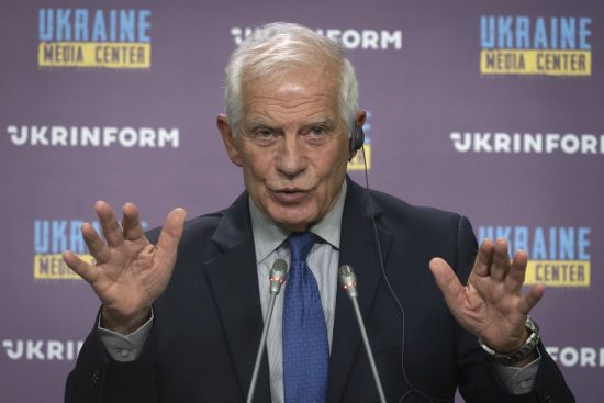 Боррель відреагував на ракетний удар РФ по Одесі