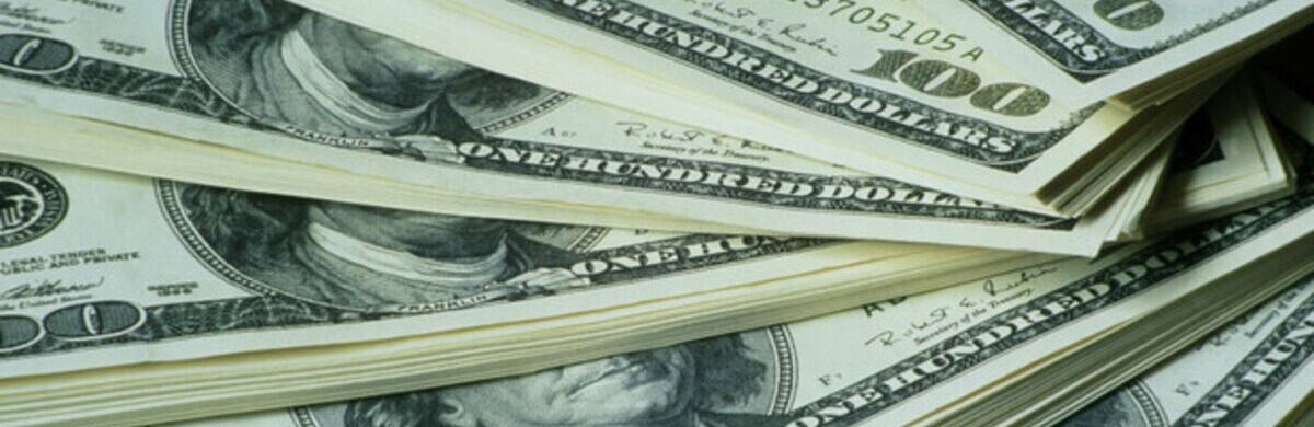 “Долар несе цим українцям розчарування, курс валют шаленітиме прямо наступного тижня”: чи треба бігти в обмінники?