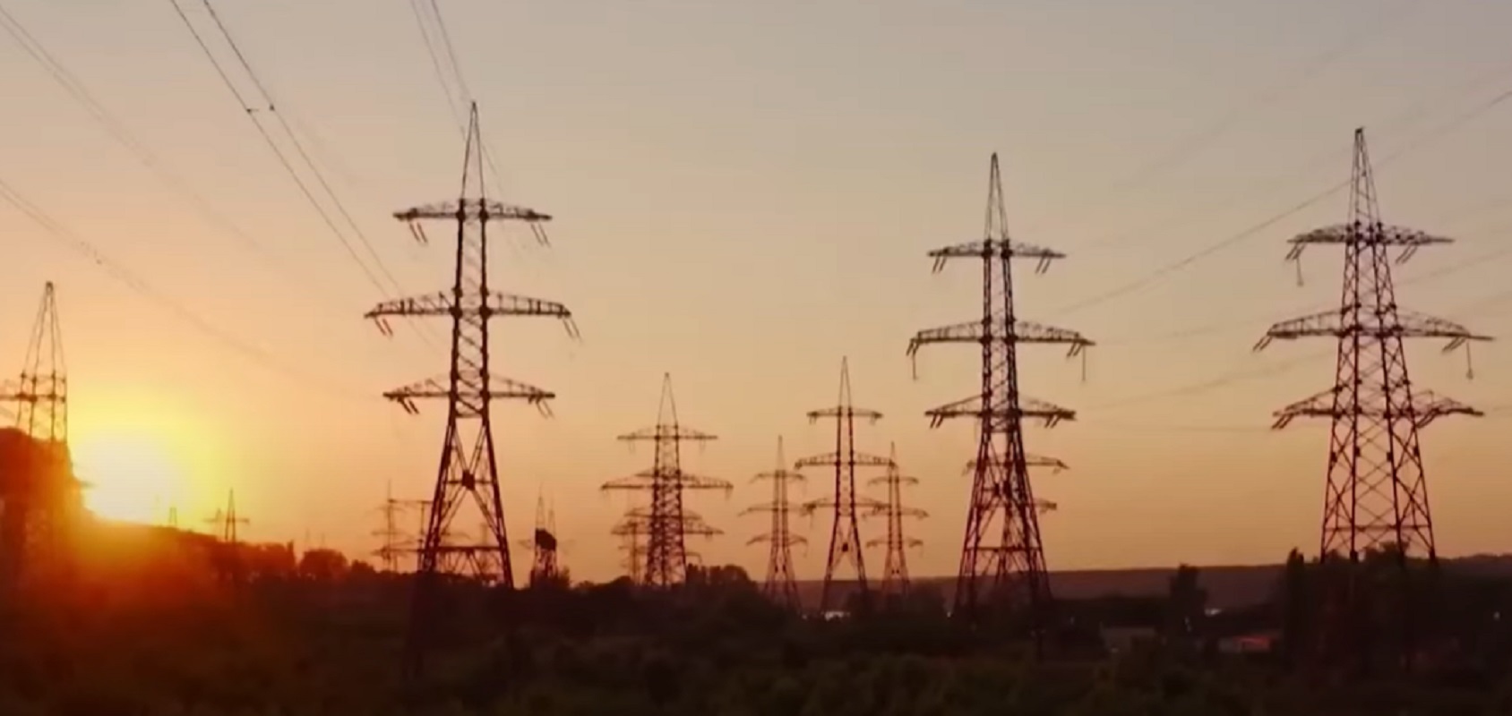 Відключення світла в Київській області 25 листопада: нові графіки від ДТЕК