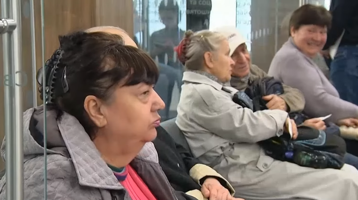 Работа для пенсионеров во Львове: кому и за что обещают платить от 23 000 гривен