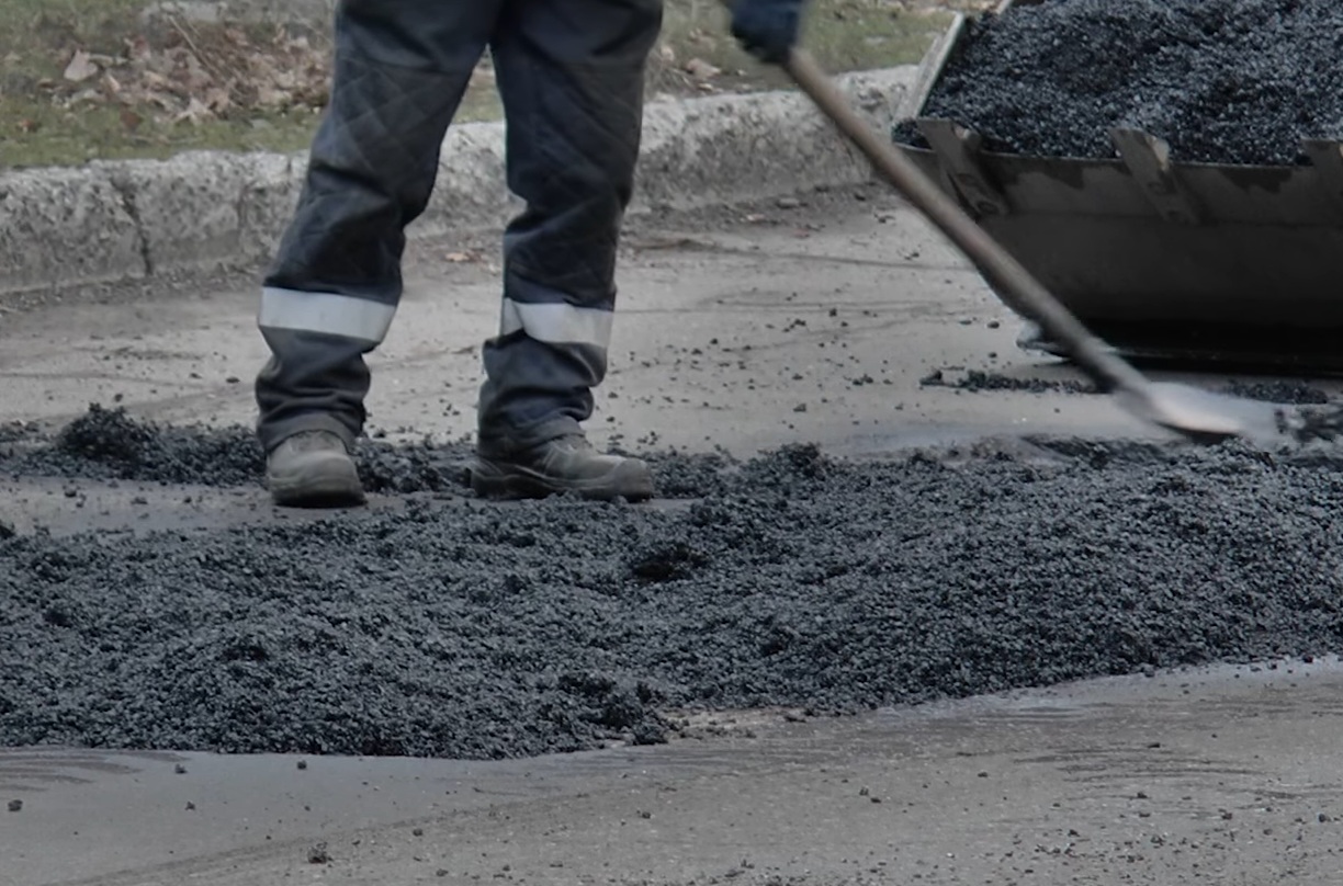 У Полтаві перекрили рух транспорту: скільки діятимуть обмеження, названо дату