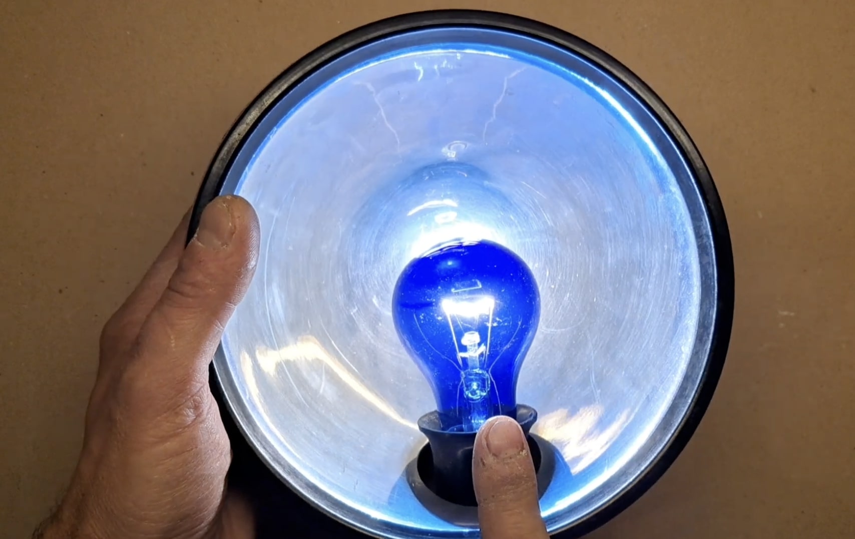 Графік відключення світла в Харківській області на 18 листопада: кого саме чекає багатогодинна відсутність електрики