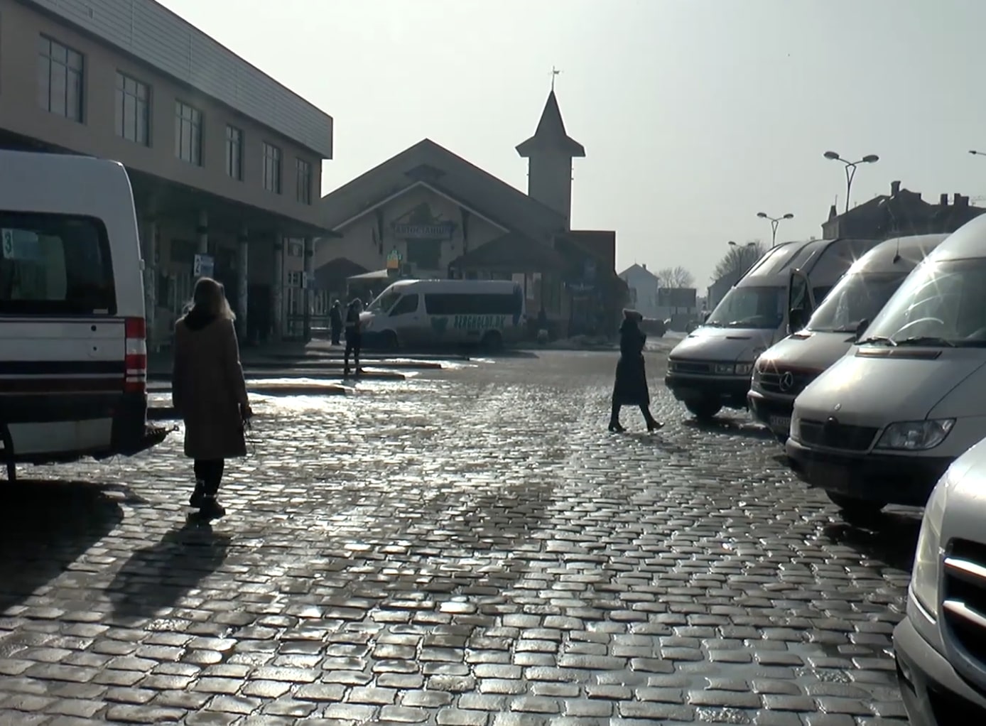 Обмеження руху транспорту в Івано-Франківській області: де саме не можна буде проїхати