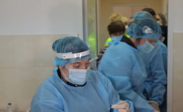 Украиной стремительно распространяется новый штамм коронавируса 